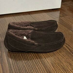 Ugg brown suede Ascot sheepskin slipper men’s shoes sz 8